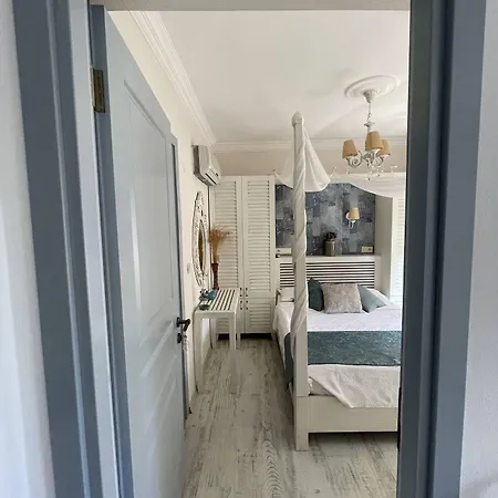 Kamelya Butik Hotel *